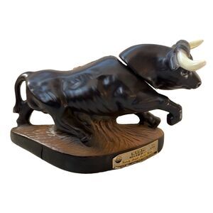 Rare Jim Beam “Fighting Bull” 100 Months Old Whiskey Decanter Trophy Series 1981